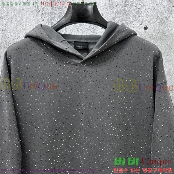 ���� �߷��þư� �ĵ�Ƽ BA543619-1