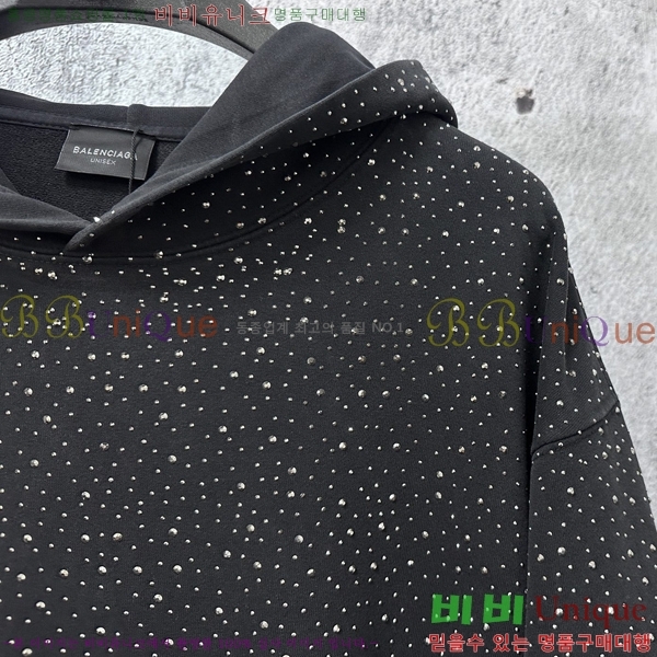 ���� �߷��þư� �ĵ�Ƽ BA543619-2