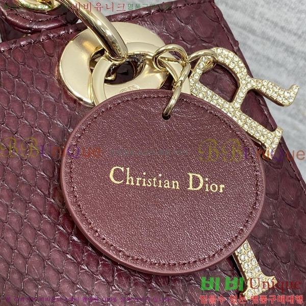 #��� ���̵�� ���� M0531-702