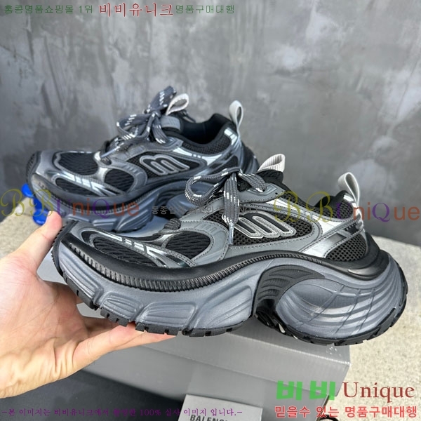 �߷��þư� 6XL Ʈ���̳� ����Ŀ�� BLA3568901-4