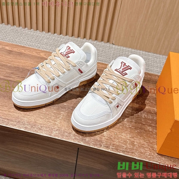 �������� LV Ʈ���̳� ����Ŀ�� LV5116602-12