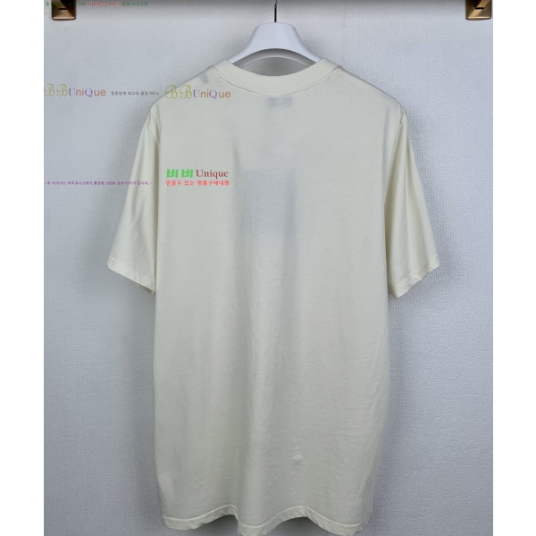 ���� ��**�� ���� Ƽ���� MO915682-2