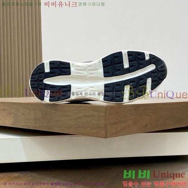 ���� ��**�� ����Ŀ�� 6MO27748