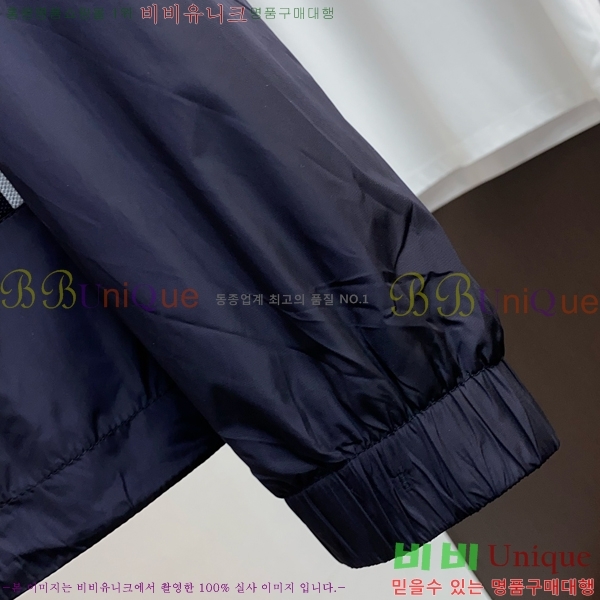 ���� ��**�� ���� MO780978-1