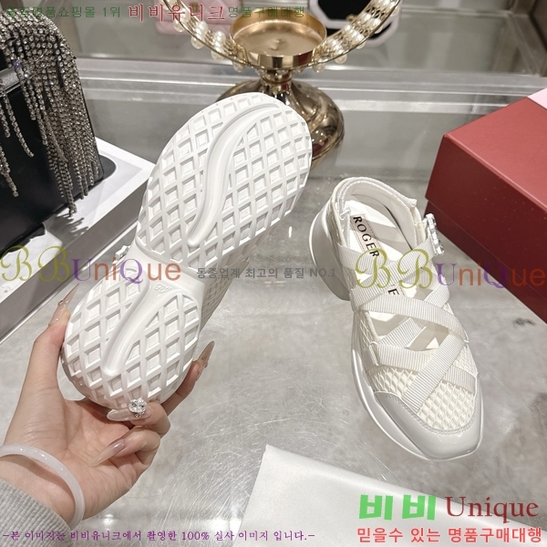 ������*�� ��� �� �߷����� �÷� 31RV26256-2 �� 6.5cm