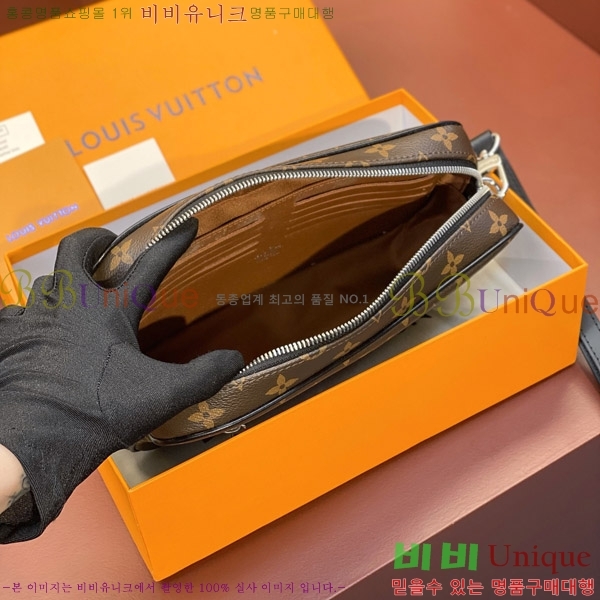 #���̺��� ī���� Ŭ��ġ M42838-101