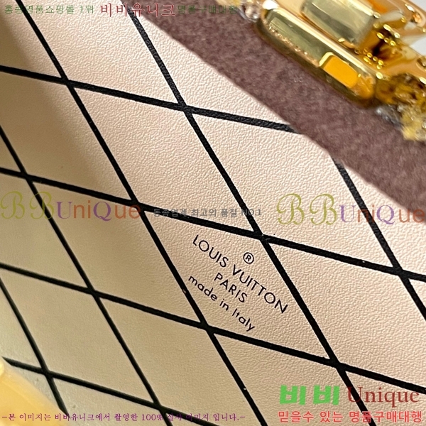 #����*�� ����Ƽ ���̽� M23572-1001