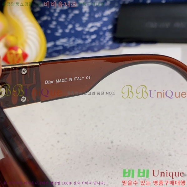 ��� ���۶� D10842836-3