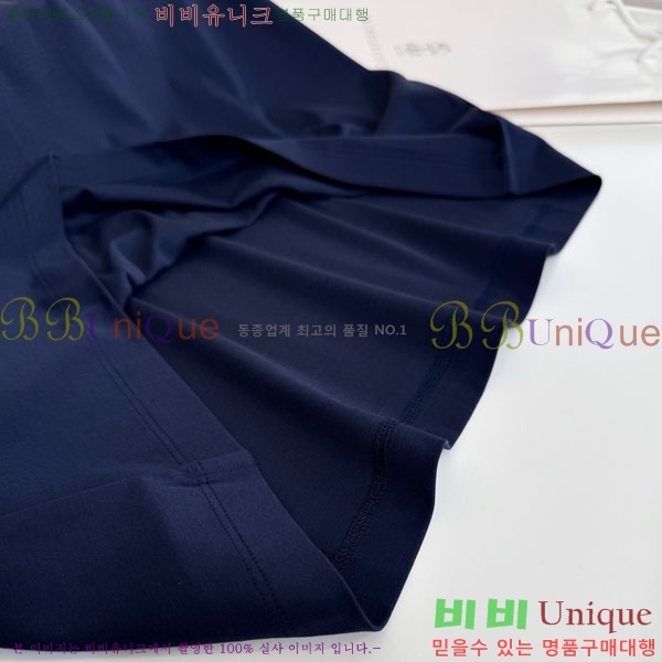 ���� ���ڷ� ��ġ�ڸ� ���� Ƽ���� BC72538-3