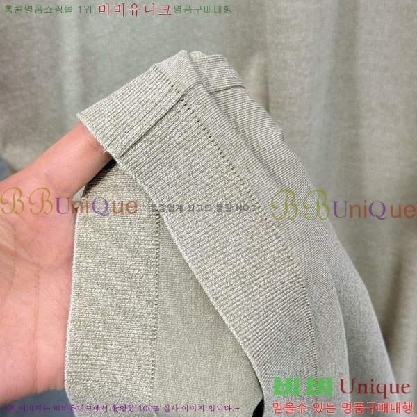 ���� ���ڷ� ��ġ�ڸ� ���� Ƽ���� BC72591-2