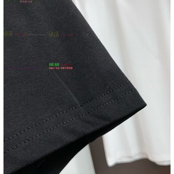 ���� ũ������ ���� Ƽ���� CH836722-1