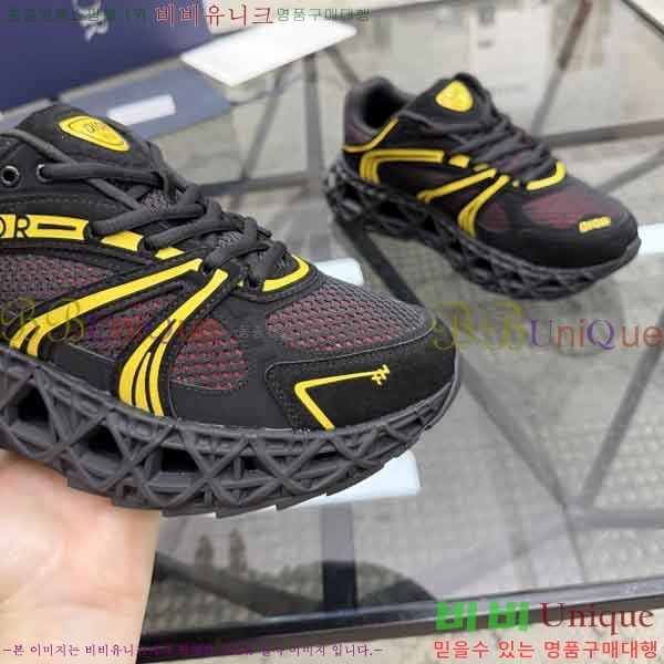 ���� ��* ����Ŀ�� B12955680