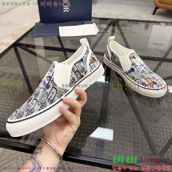 ���� ��* ������ DR990648