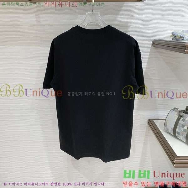 ���� ��**�� ���� Ƽ���� MO912776-1