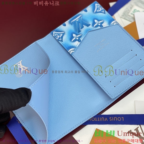 #����*�� �н���Ʈ Ŀ�� M28595-101