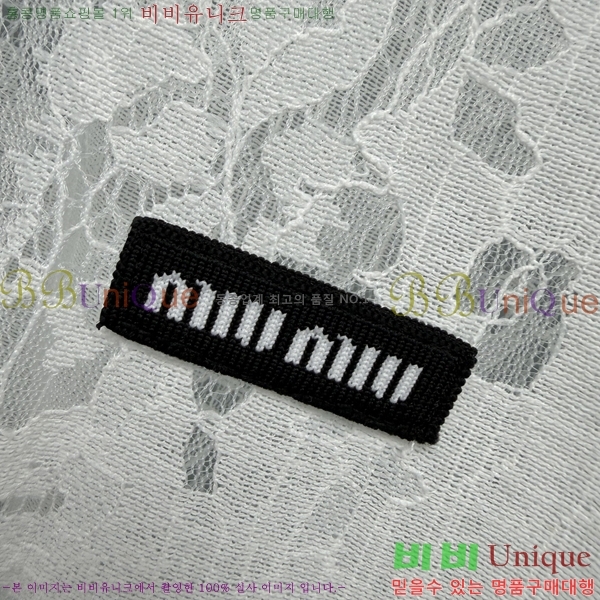 ���� �̿�̿� ���� Ƽ���� MI7U944-6