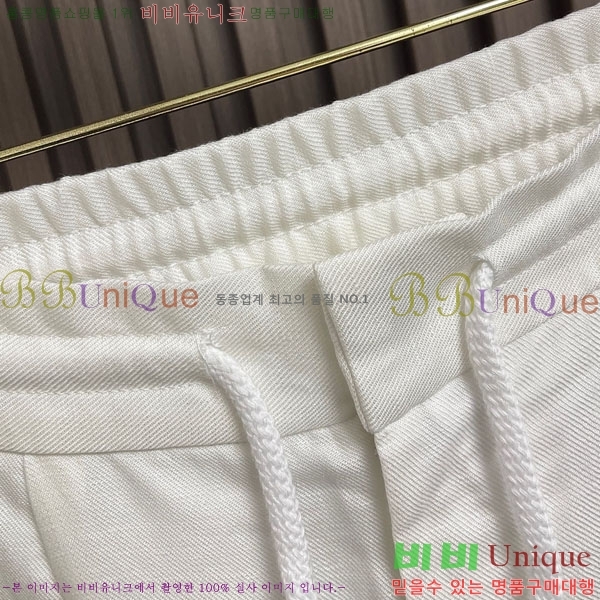 ���� ���ڷ� ��ġ�ڸ� ���� BC437683-2
