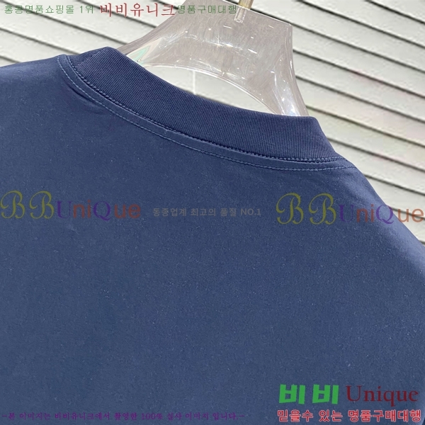 ���� ��**�� ���� Ƽ���� MO587622-11