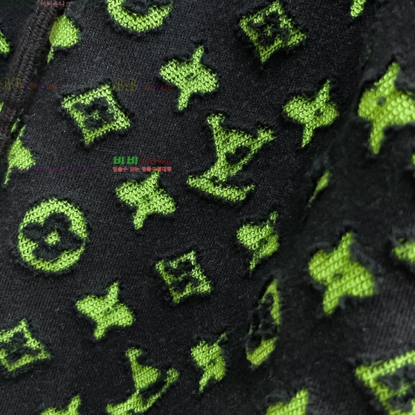 ���� ����*�� ĳ�־� �ݹ��� 18LV265163-3