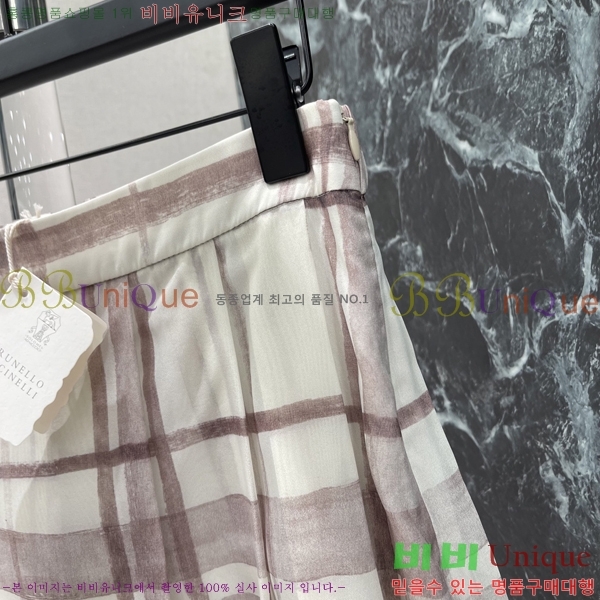 ���� ���ڷ� ��ġ�ڸ� ��ĿƮ BC33463-17