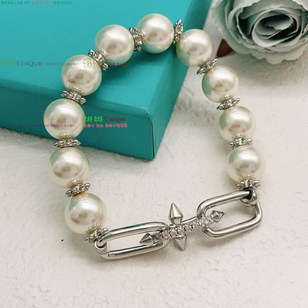 �������� Ƽ�Ĵ� ���� TIF047478-5