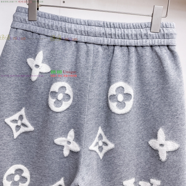 ���� ����*�� ĳ�־� �ݹ��� 18LV265165-5