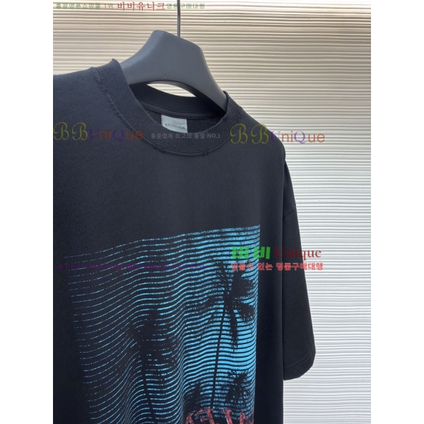 ���� �߷��þư� ������ ���� Ƽ���� 12BL26614-4