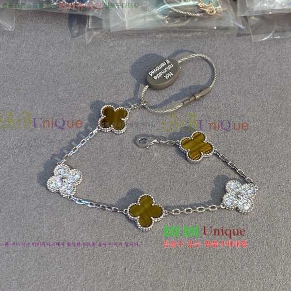 ��Ŭ�������� ���Ժ�� 5�� ��Ƽ�� ���� VA26626-3