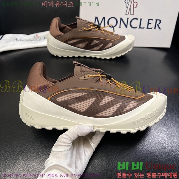 ���� ��**�� ����Ŀ�� MO9906801-3