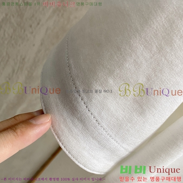 ���� ��**�� ���� Ƽ���� MO587639-2