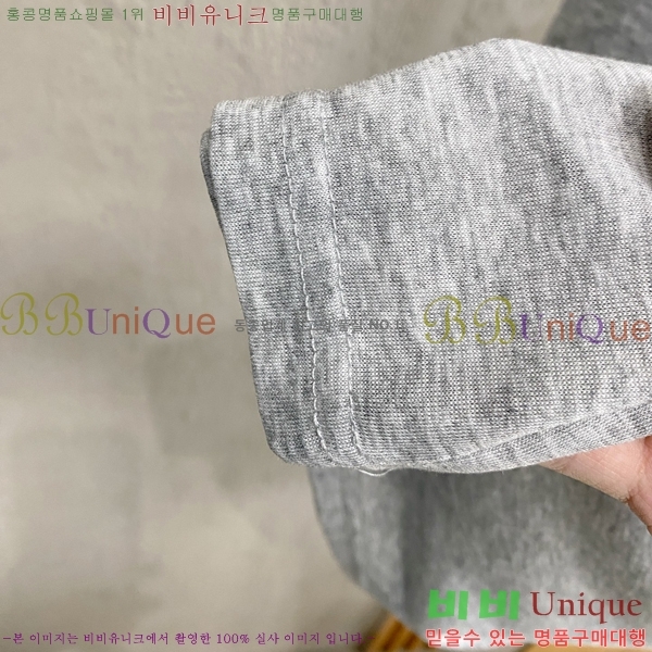 ���� ��**�� ���� Ƽ���� MO136477-1