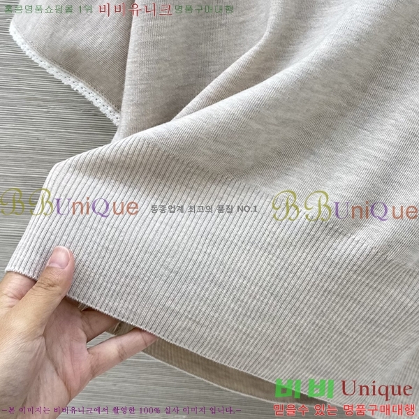 ���� �̿�̿� ���� Ƽ���� MIU4250888-1