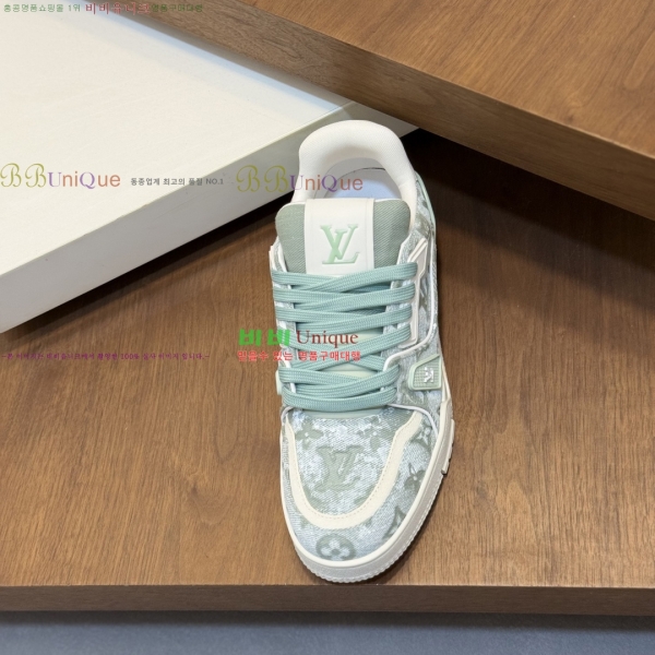 ���� ���̺��� Ʈ���̳� ����Ŀ�� 40LT267145-7