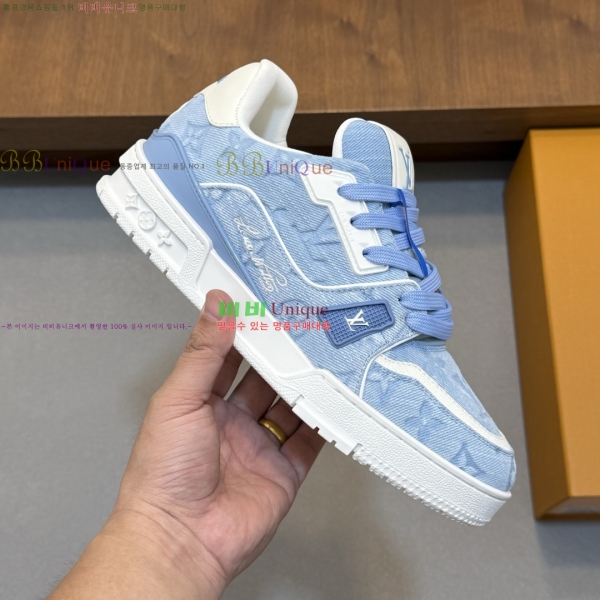 ���� ���̺��� Ʈ���̳� ����Ŀ�� 40LT267145-5