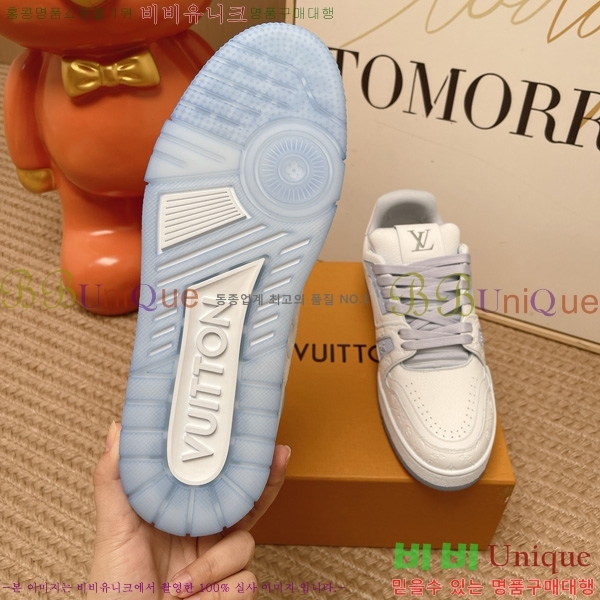 �������� ���̺��� Ʈ���̳� ����Ŀ�� LT2600691-3