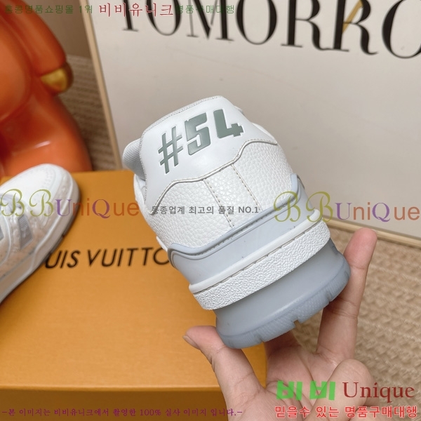 �������� ���̺��� Ʈ���̳� ����Ŀ�� LT2600691