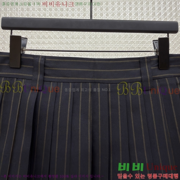���� �̿�̿� �̴Ͻ�ĿƮ 22LW26871-2