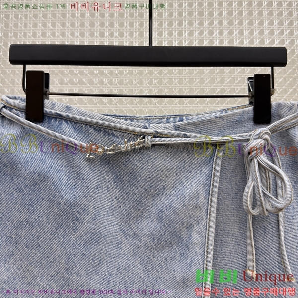 ���� �ο��� ���� �̴Ͻ�ĿƮ 22LW26871-1