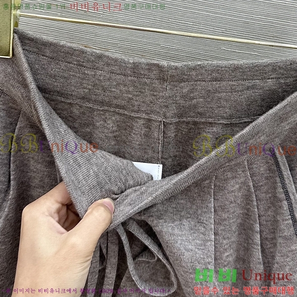 ���� ���ڷ� ��ġ�ڸ� ���� BC567856-1