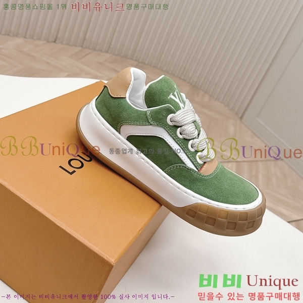 �������� ���̺��� Tilted Sneaker ����Ŀ�� LV402282-13