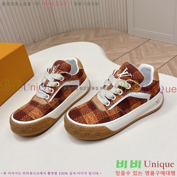 �������� ���̺��� Tilted Sneaker ����Ŀ�� LV402282-6