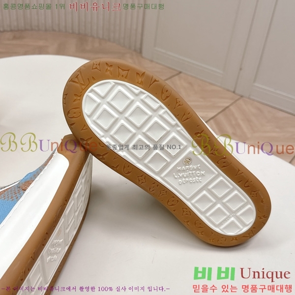 �������� ���̺��� Tilted Sneaker ����Ŀ�� LV402282-16
