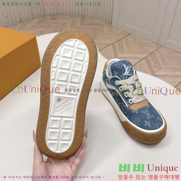 �������� ���̺��� Tilted Sneaker ����Ŀ�� LV402282-1