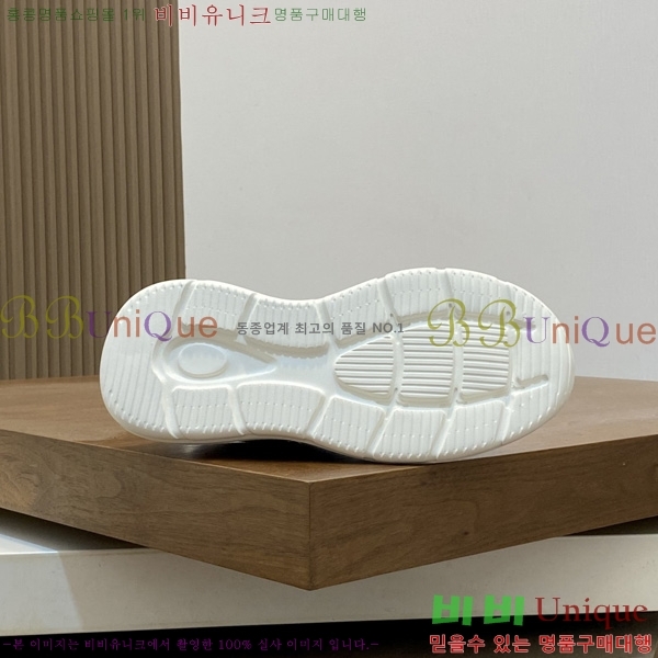  ���� ��**�� ����Ŀ�� MK905581-3